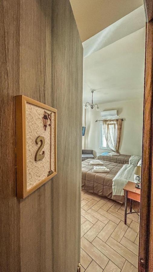 Central 9 Rooms แอร์มูโปลี ภายนอก รูปภาพ